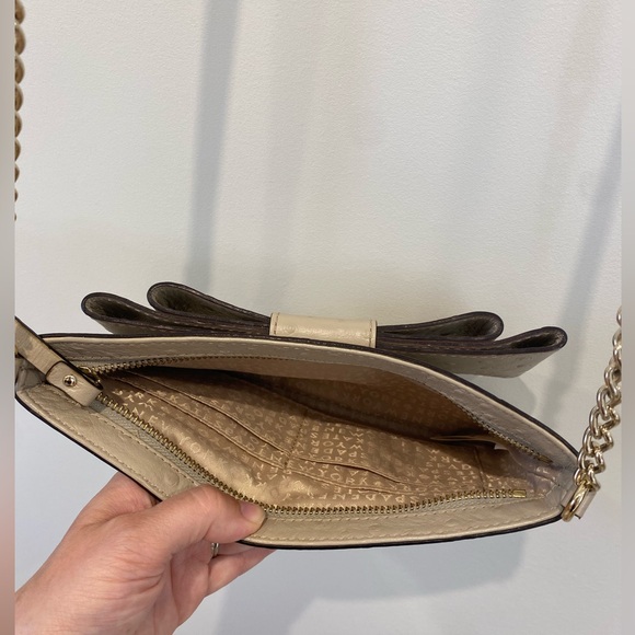 Kate Spade New York Presley Charm City Ostrich Crossbody Leather Bag, beige/nude - Picture 8 of 9